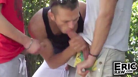 Koldo Goran A Trois HD Gay movie